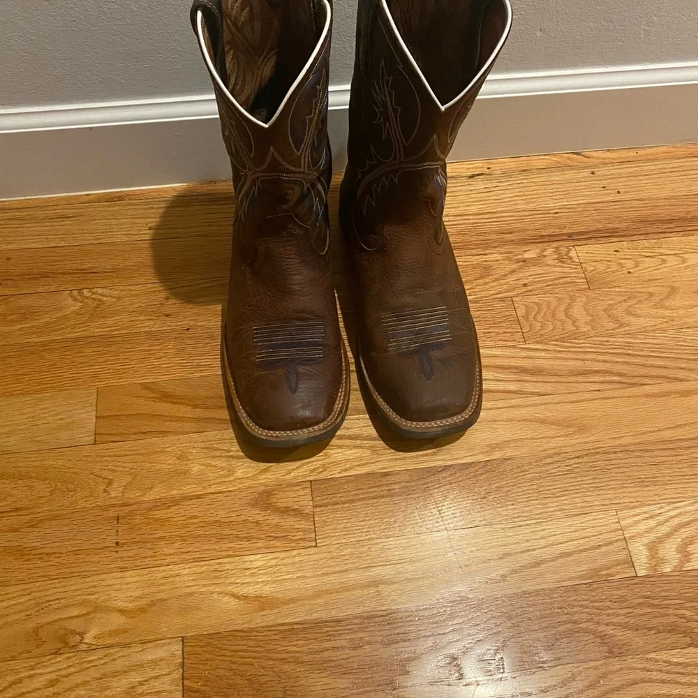 Ariat 10.5EE QuickDraw - Picture 4 of 4